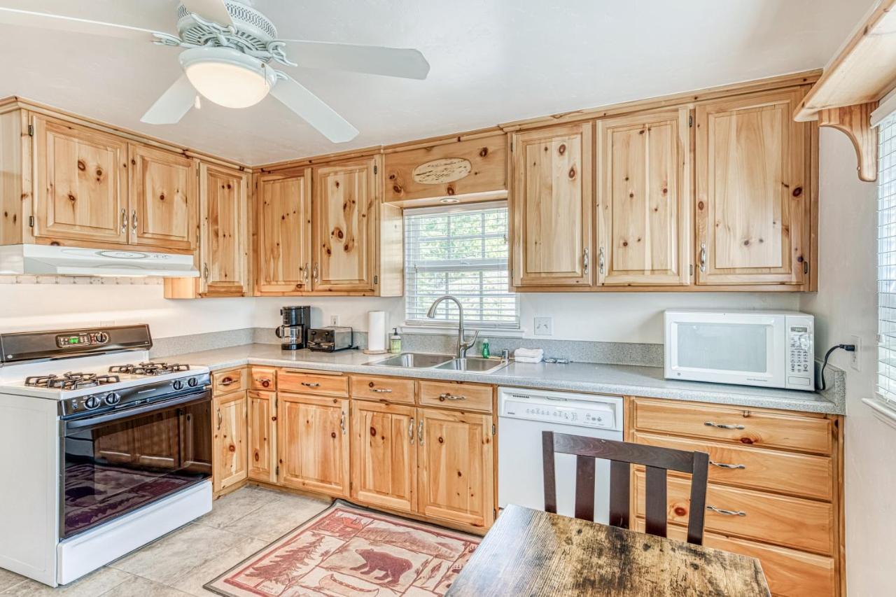 Musick Creek Landing Villa Shaver Lake Bagian luar foto